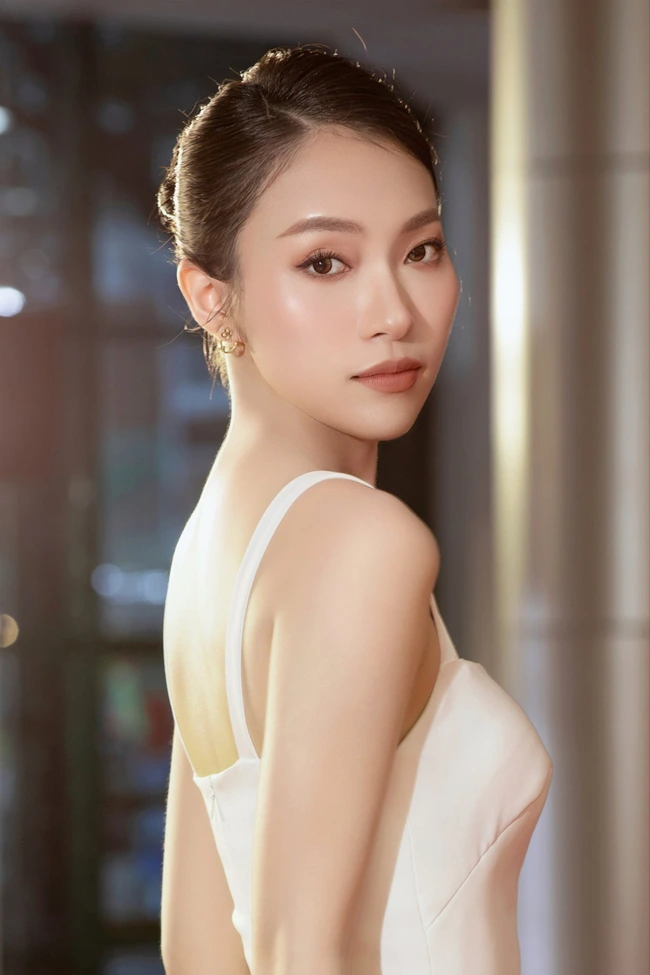 Nước Hoa Khánh Vy